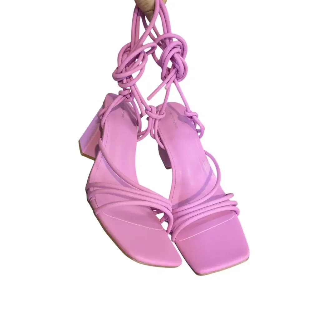NWT Pretty Little Thing Pink Square Toe Strappy  Block Heeled Sandals Size 6